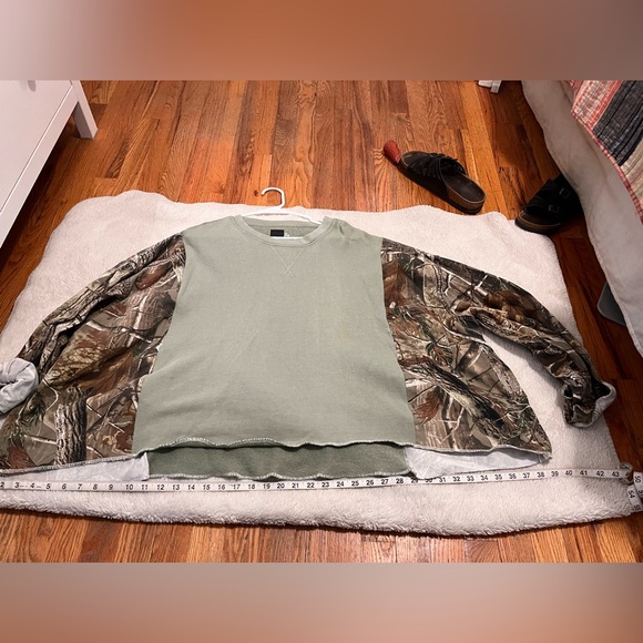 Repurposed oversized Green & Camo long sleeve patchwork top - Picture 6 of 6
